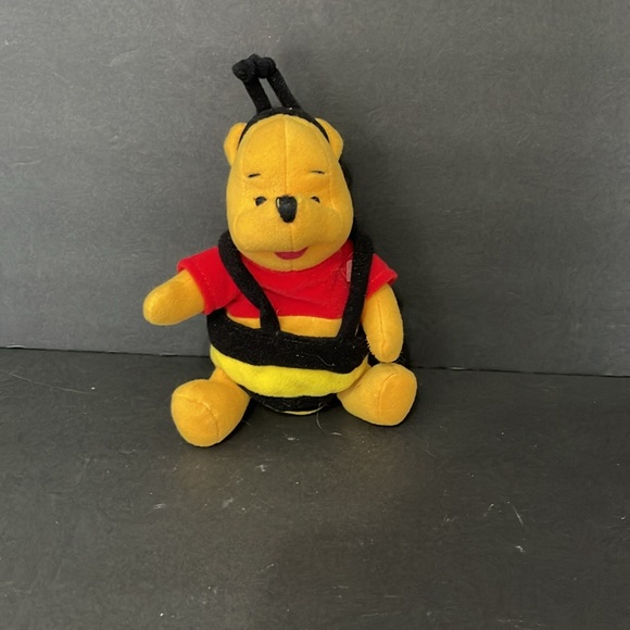 DISNEY VINTAGE WINNIE THE POOH STUFFED ANIMAL COLLECTOR BUNDLE - Picture 13 of 15